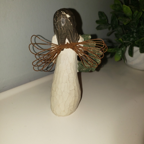 Willow tree angle - Picture 2 of 2